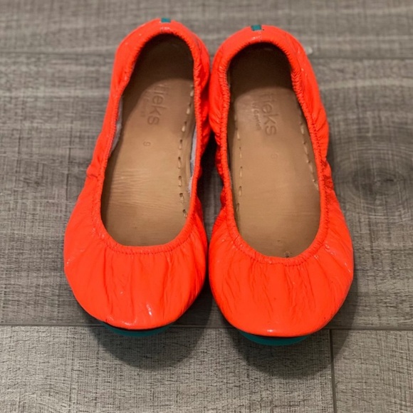 TIEKS - NEON OUTRAGEOUS ORANGE - Size 9 - Picture 2 of 9